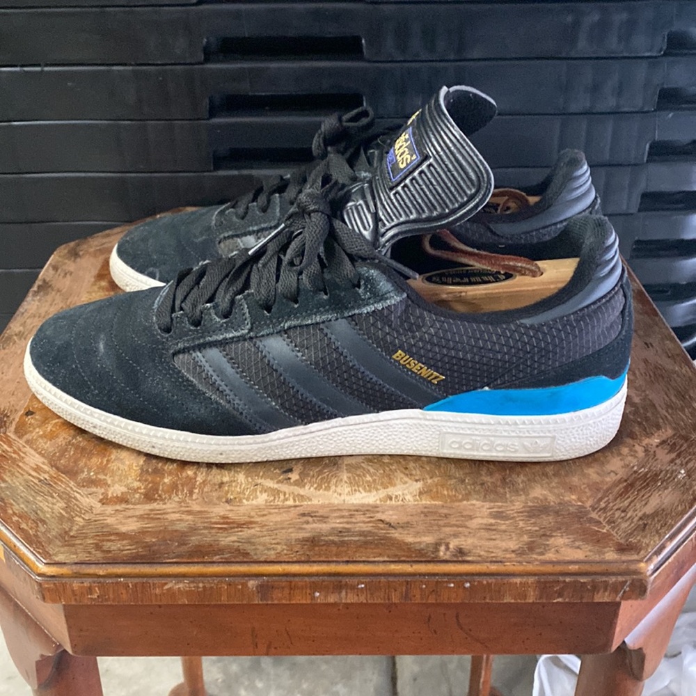 Adidas - Picture 2 of 6